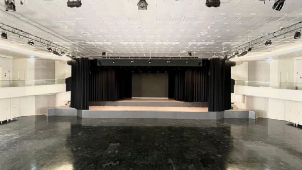 高雄科技大學 中正堂
